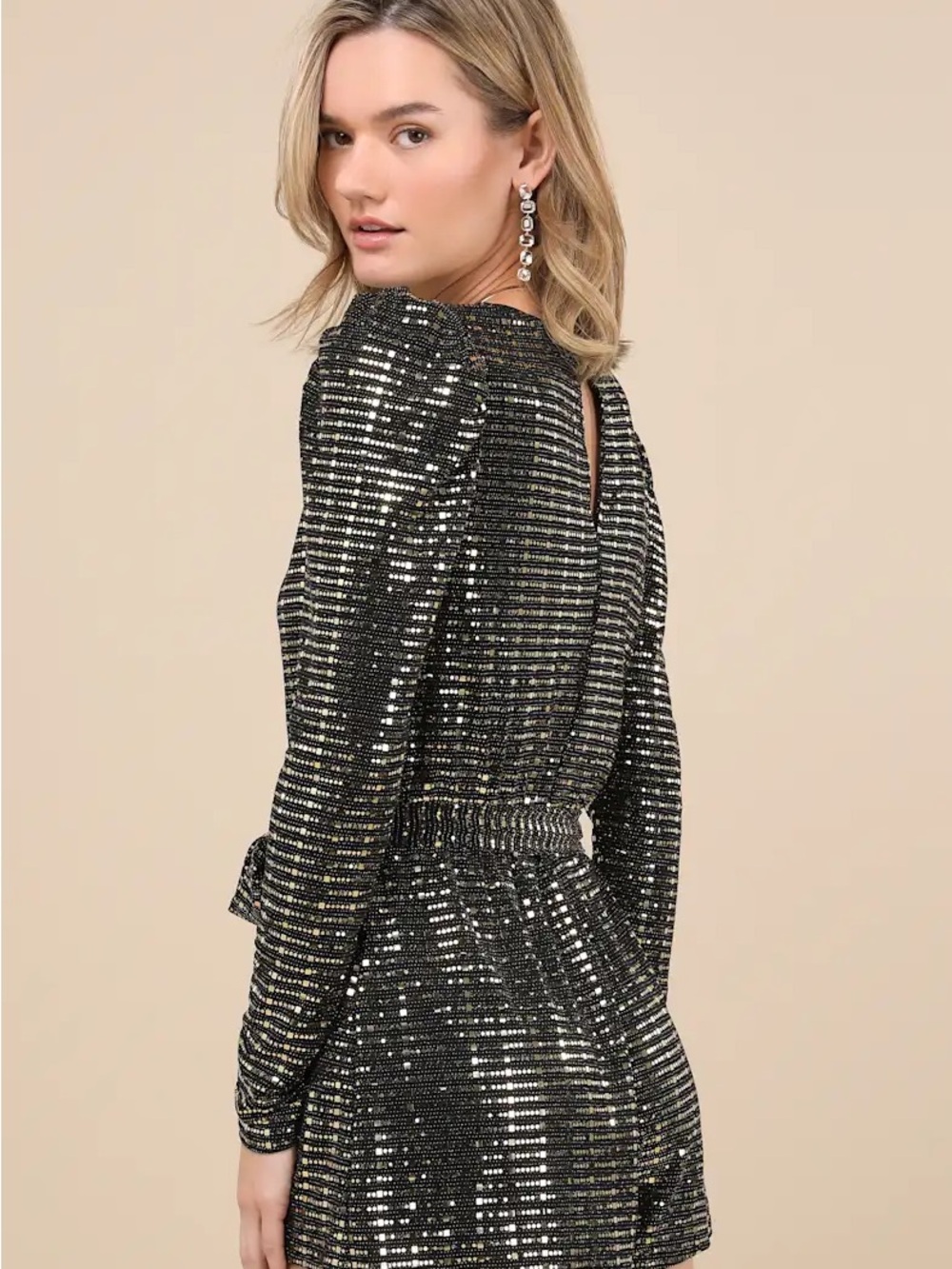 Lulus Bettie Gold Metallic Sparkle Long Sleeve Romper – Size Large NWT - Picture 2 of 8